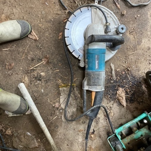 ハンドカッター　アスファルト　コンクリート