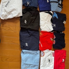 Tシャツ、ハーフパンツ