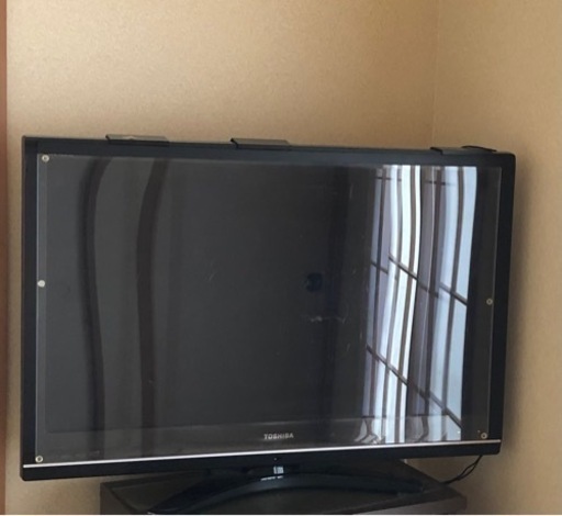 37型　液晶TVガード　ハードタイプ　【バッファロー】