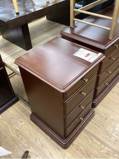 KI-40【新入荷　リサイクル品】冨士ファニチャー　クラシックスタイル　ミニチェスト　ブラウン