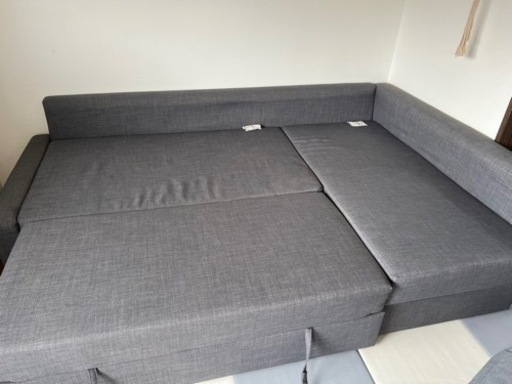 IKEA  三人掛けソファ　
