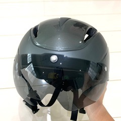 ロードバイク用ヘルメット　Lサイズ　シールドつき