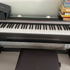 電子ピアノ　カシオ　