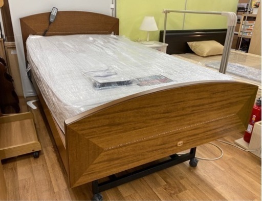 R483 Simmons シモンズ ベッド リクライニング 電動 ベッド シモンズマキシマ フラットII ３モーター駆動 セミダブル 良品