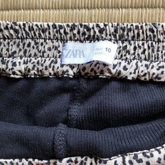 140　ZARA レギンス付きスカート　ヒョウ柄　140の画像