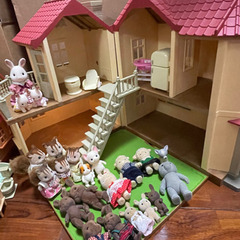 ★お取引き決まりました★シルバニアファミリー　家や人形などのセットの画像