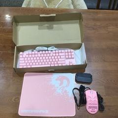 ゲーミングキーボード&マウスセットの画像