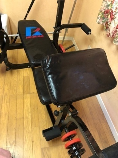 トレーニングマシン
