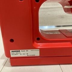 【交渉中】JANOME ハローキティコンパクトミシン/レッドの画像