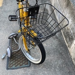 補助輪、スタンド付き　14インチ　子供用自転車の画像