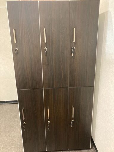 木扉スチールロッカー 3連2段6人用 シリンダー錠