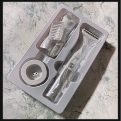 ꒰未使用꒱チクチクしない サロン仕上げ 防水 ムダ毛処理 充電式シェーバー 白の画像