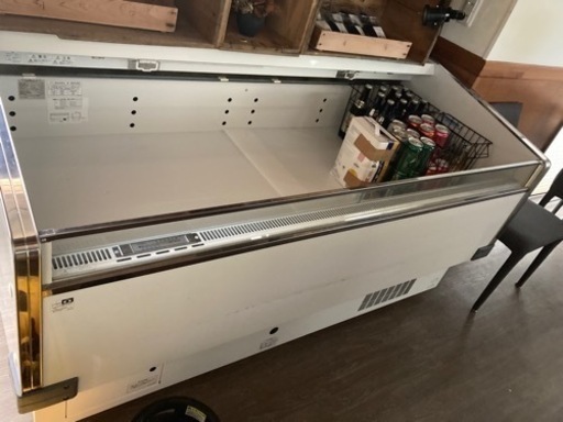 オープンショーケース