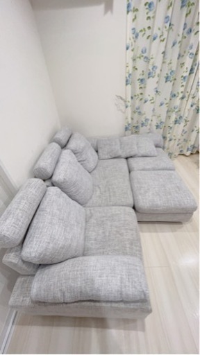 購入者決まりました！３人がけソファー高さ75幅210奥行82オットマン付き