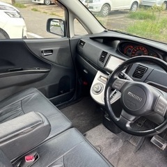 ダイハツ　ムーヴカスタム　車　バイク　の画像