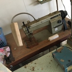 業務用ミシン2台　決まりました
