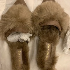値下げ！フェイクファーサンダル