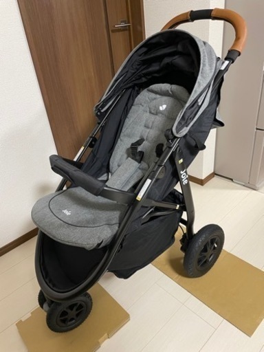 ほぼ未使用！joie ライトトラックスエアー　ベビーカー