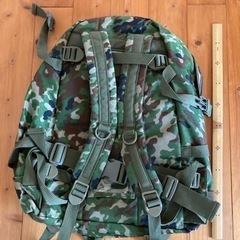美品　 迷彩柄の大きなリュックの画像