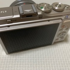 カメラ好き必見❗️】OLYMPUS PEN E-PL9 ホワイト +SDカード付き