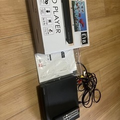 DVDプレーヤー、冷蔵庫、収納ボックス
