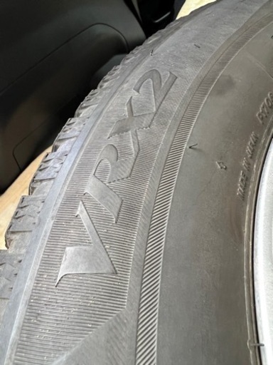 スタッドレスタイヤ　ブリヂストンVRX2 225/60R17 スバルXV、フォレスターなどに。