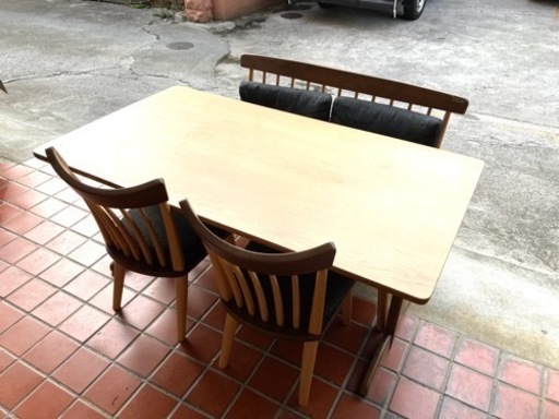 ダイニングテーブルセット　ライトブラウン　ベンチシート　ファブリック