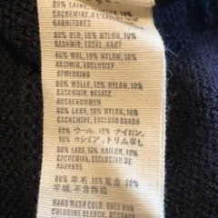 アバクロンビー&フィッチ　ニットカーディガンの画像