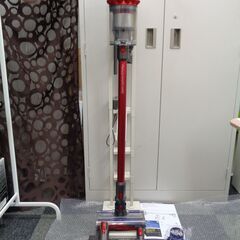 dyson ダイソン　SV12コードレスクリーナー　v10 fluffy+　スタンド付き　中古