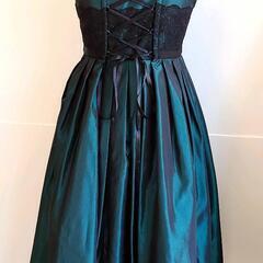 パーティードレス（パニエ付）の画像