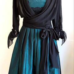 パーティードレス（パニエ付）の画像