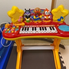 取引き中　アンパンマン　ピアノ　