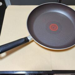 【受け渡し予定者確定】ティファールのフライパン 27cm