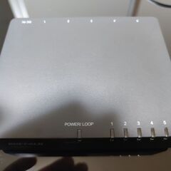 BUFFALO Giga対応 プラスチック筐体 AC電源 5ポー...