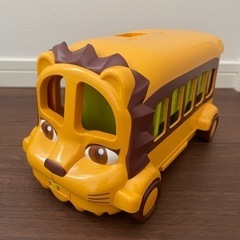 アニア　ライオンバス　フィギュア付き