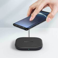【受け渡し予定者確定】【新品未開封】RAVPower TURBO 10W WIRELESS CHARGER 高速ワイヤレス充電器 RP-WC006の画像