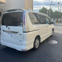 日産セレナ4wdの画像