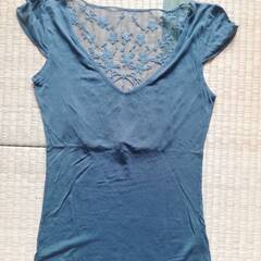 セクシーなレディースTシャツの画像