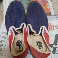 VANSのスニーカー