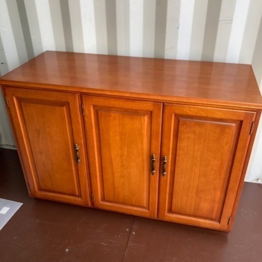 横浜ダニエル　オーダーメイド　高級家具　棚