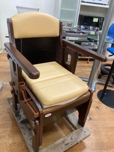 未使用 安寿 家具調 ポータブルトイレ はねあげ