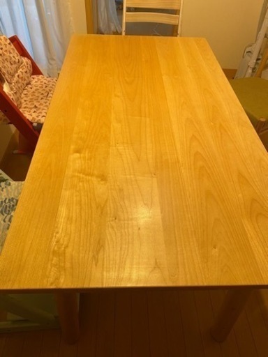ダイニングテーブル