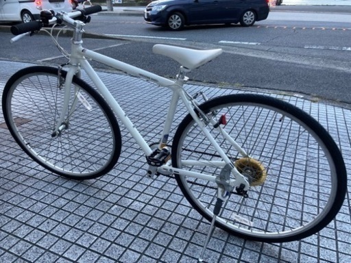 【クロスバイク】700x32c 7段変速　前後タイヤ、グリップ新品❗️若林自転車　唐崎店　SALE❗️
