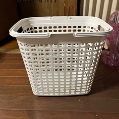 洗濯カゴ