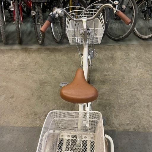 【1682】三輪車　前16インチ・後14インチ　33,600円（防犯・税込）