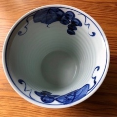 有田焼　ぶどう柄の画像