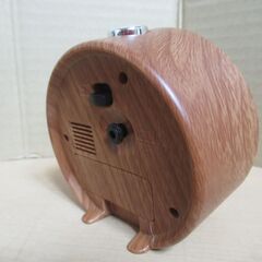 卓上置時計　セイコータイムクリエーション KR504A [目ざまし時計 濃茶]　木目模様のシンプルなデザイン。小ぶりで使いやすいサイズ。の画像