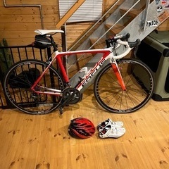 ロードバイク　FOCUS IZALCO  10枚アルテグラ