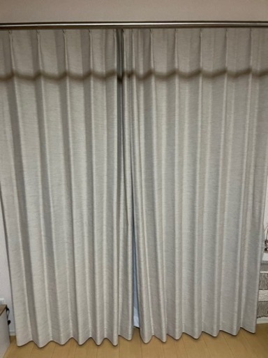 年内処分　カーテン