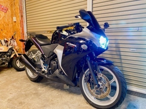 ホンダ　CBR250R 配送可能　支払いは現金or振り込みも可能